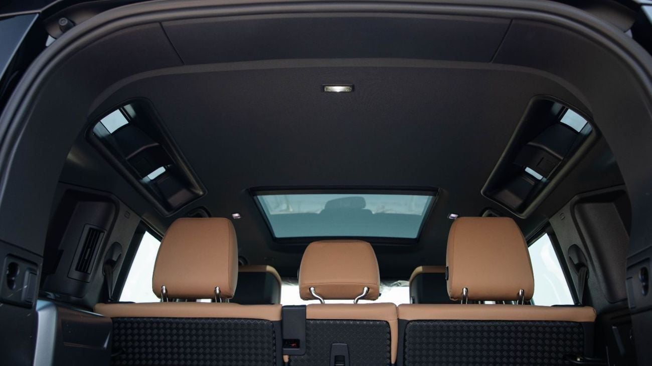 لاند روفر ديفندر X-Dynamic SE 3.0L | 2025 | with 5 Years Agency Warranty