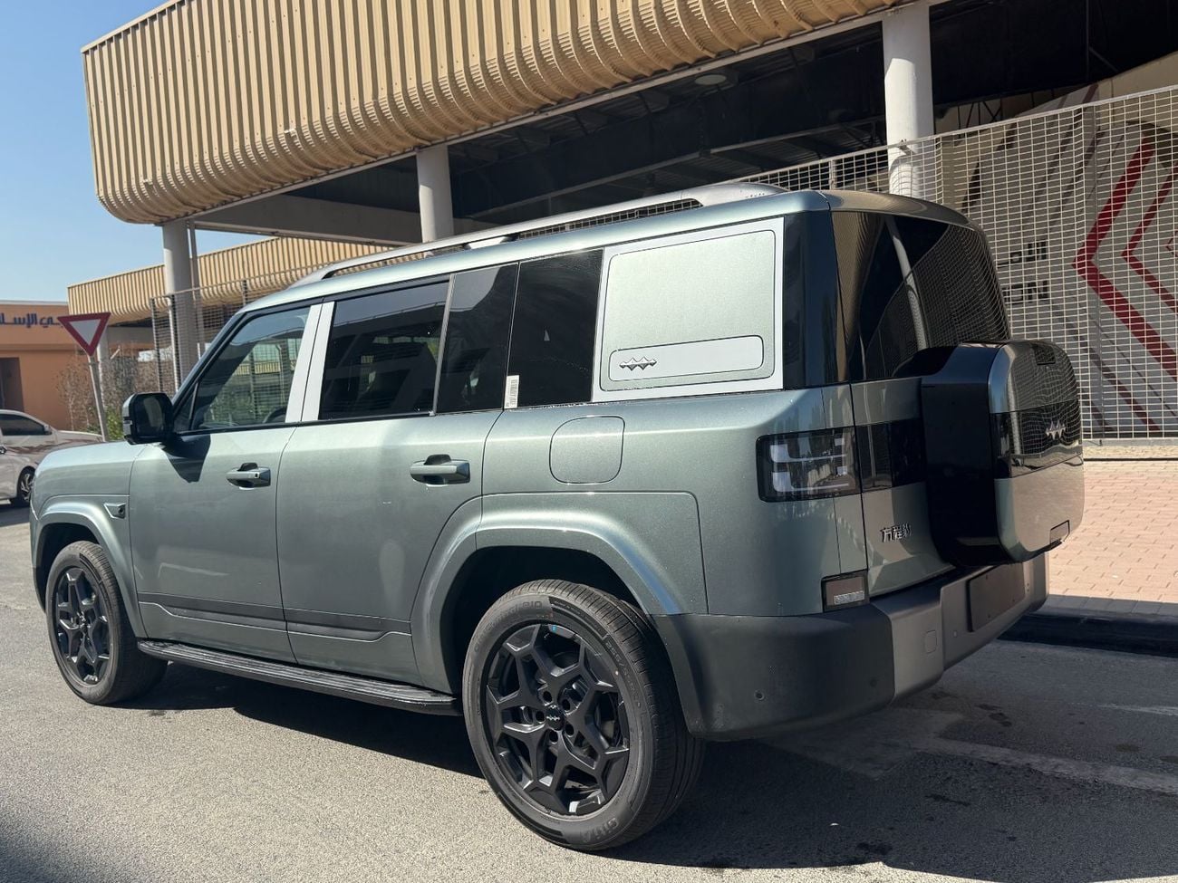 BYD Leopard Titanium 7 ultra 4WD 190KM