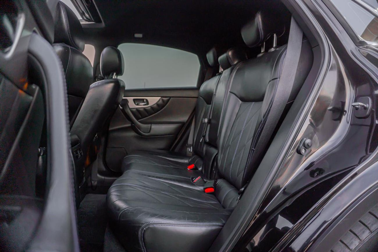 إنفينيتي QX70 QX70S