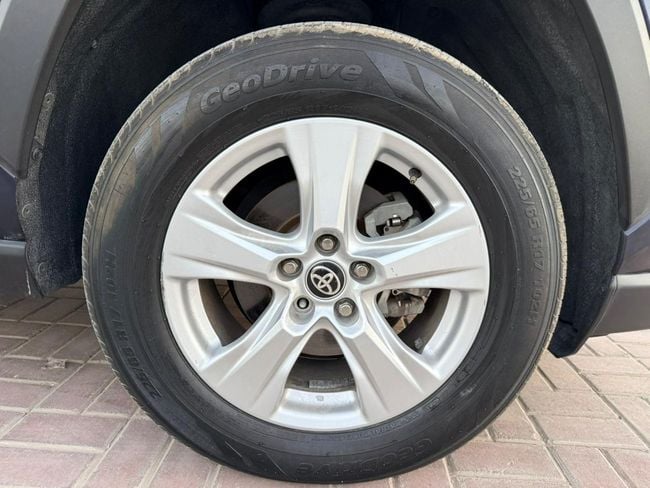 Toyota RAV4 XLE, миниатюра 29