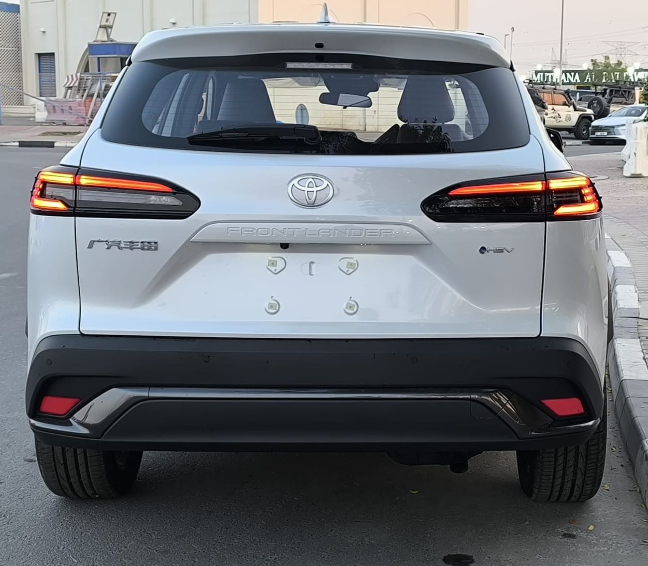 تويوتا فرونتلاندر 2.0L Hybrid Luxury Plus Full Option (Top Option) 2025 Brand New Export Only