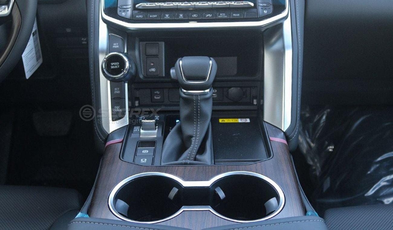 تويوتا لاند كروزر 2026 Model Toyota Land Cruiser (LC300) GXR, 4.0L Petrol 4WD 6A/T