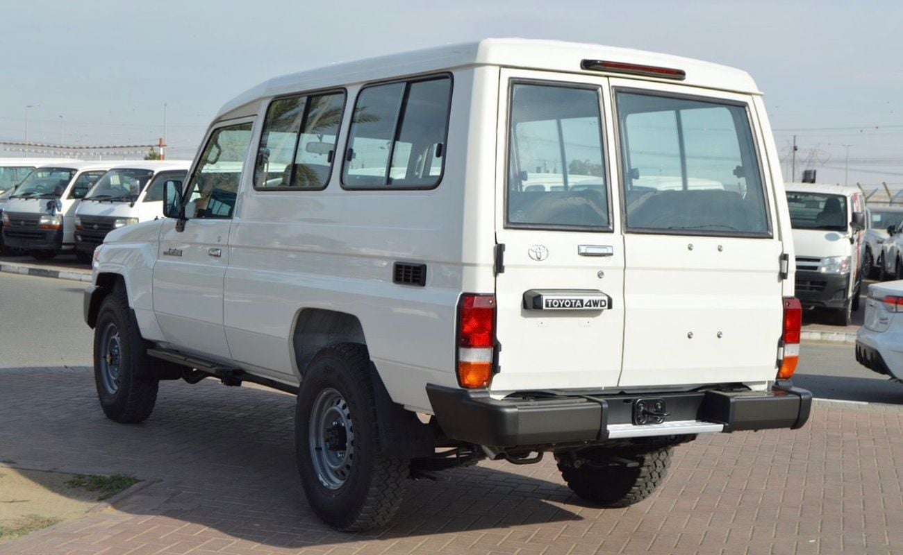 تويوتا لاند كروزر 1HZ  BRAND NEW LC 78 3Door 4.0L  DSL model 2023 ,RIGHT HAND ,FOR EXPORT AVAILABLE