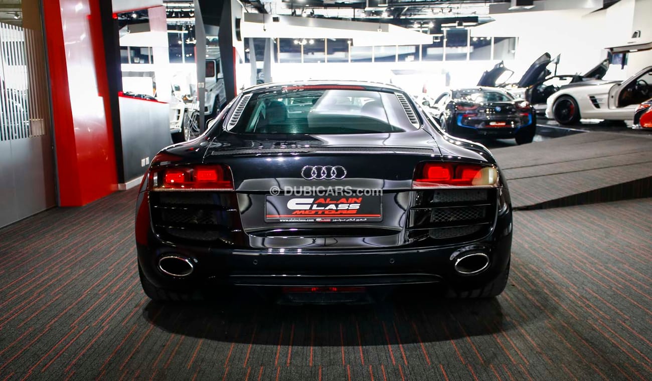 Audi R8