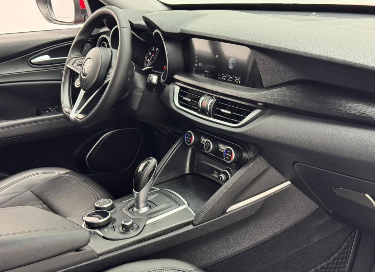 Alfa Romeo Stelvio Super 2.0L 2018 Alfa Romeo Stelvio Q4 Super, Service History, 1 Year Warranty, GCC