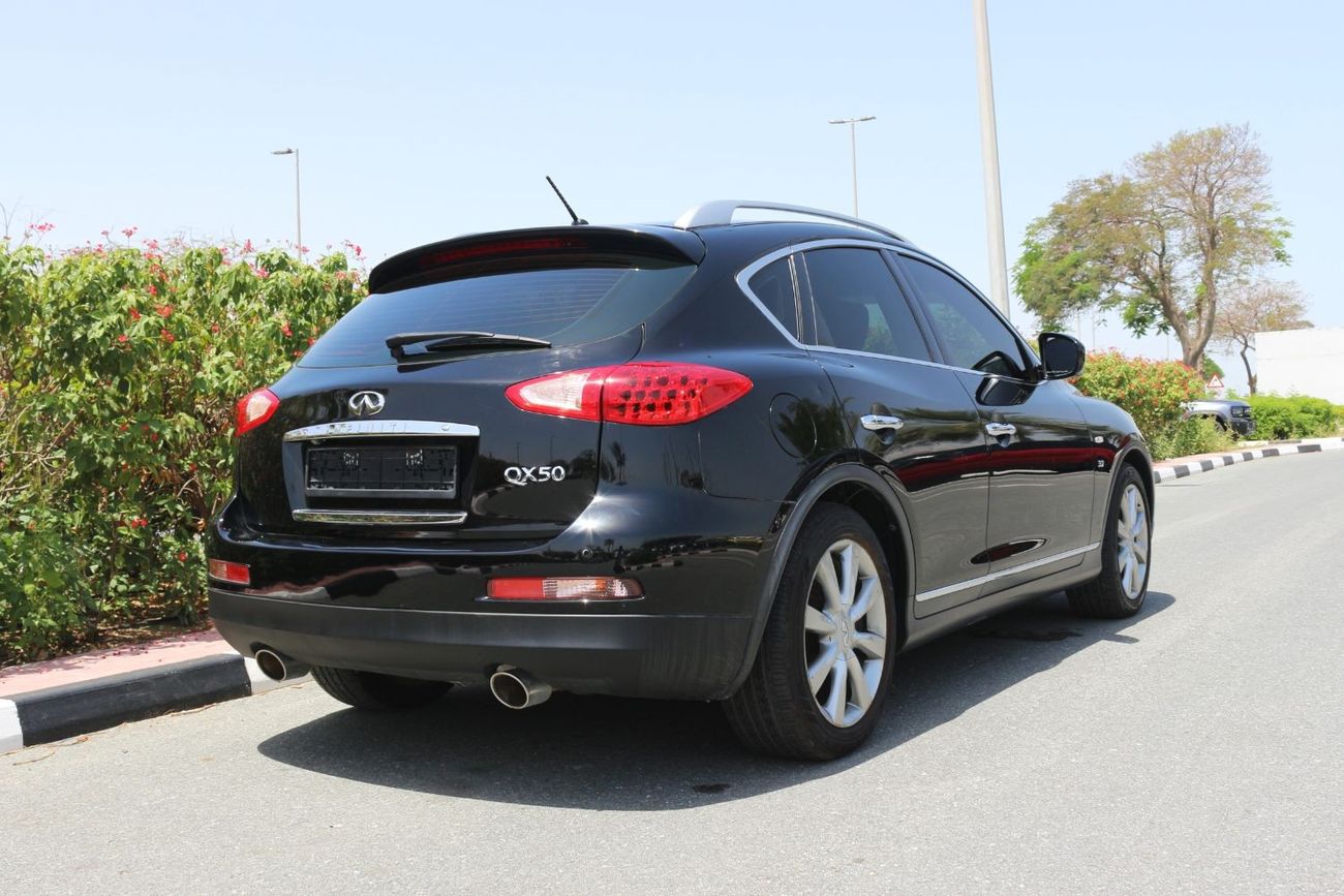 إنفينيتي QX50 لاكجري Infiniti QX50 Gcc Model 2015 Full Options