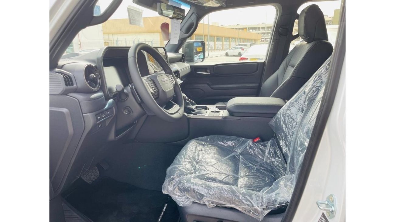 تويوتا برادو تويوتا لاند كروزر برادو 2024 ضمان الفطيم 4 سنوات  او 100 الف ادفينشر vxr رقم واحد