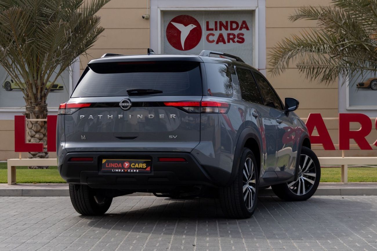 Nissan Pathfinder SV 3.5L AWD (7 Seater)