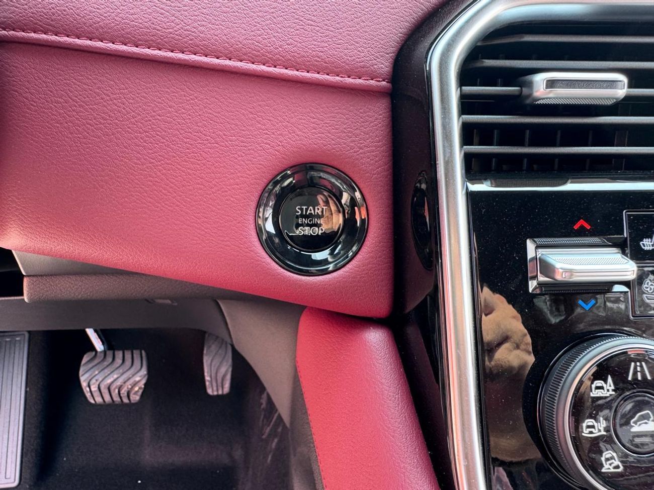 Nissan Patrol 3.5L LE Titanium_2026 _SILVER_BURGUNDY