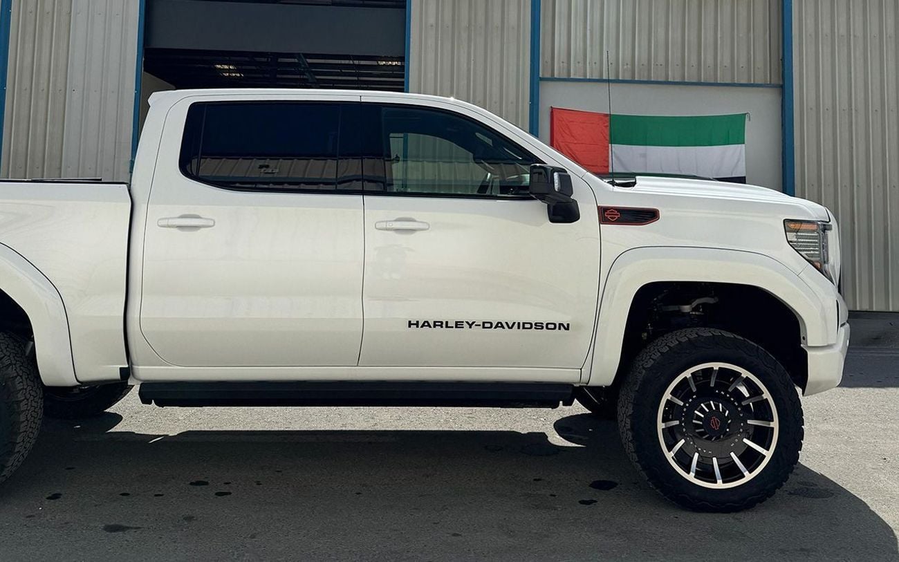 GMC Sierra 6.2 V8 1500 AT4 harley davidson in LEFT HAND DRIVE