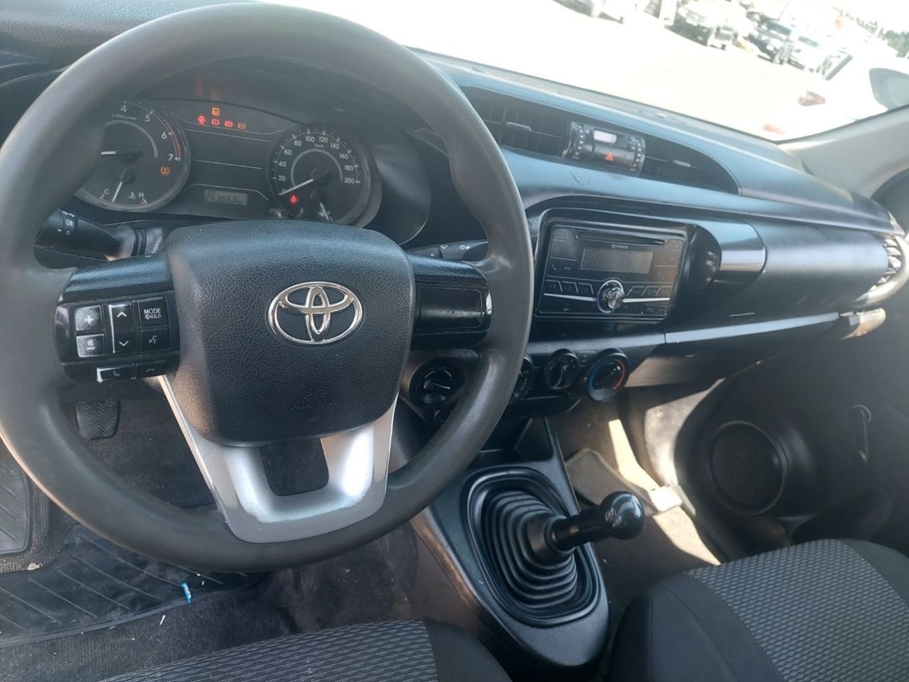 تويوتا هيلوكس DC 4WD 2.7L PETROL MANUAL TRANSMISSION