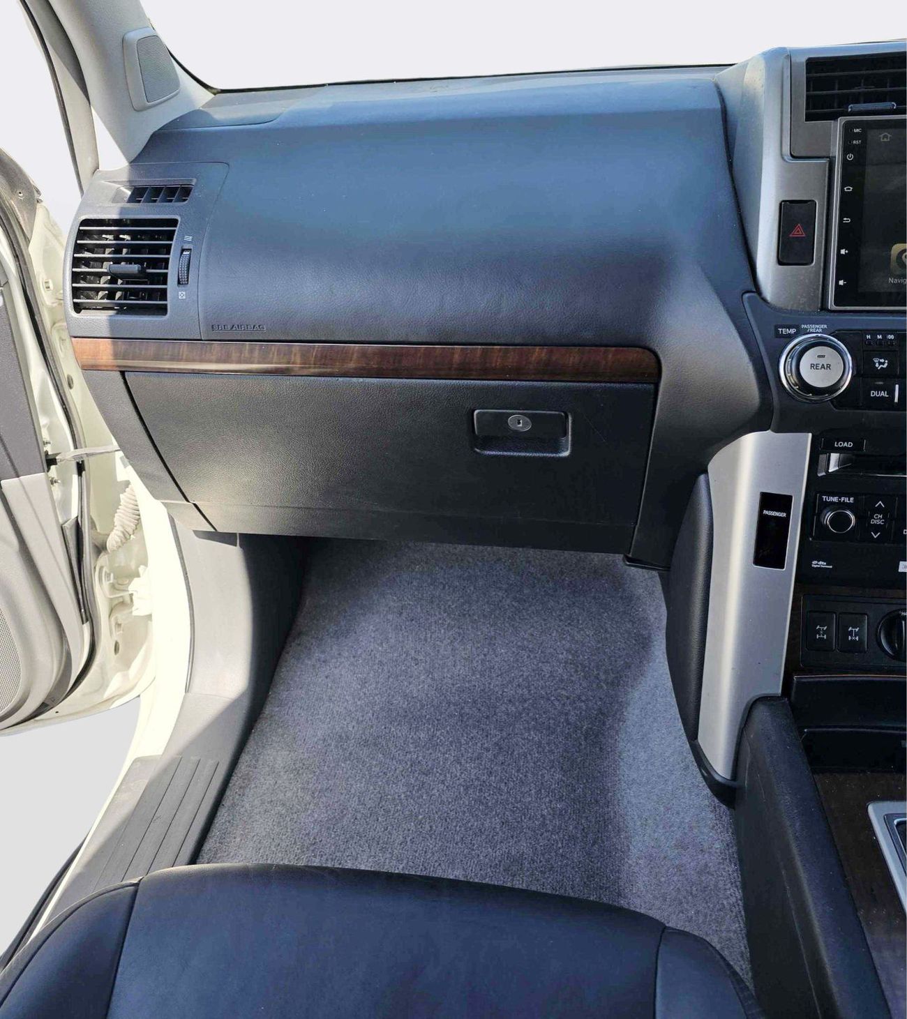 Toyota Prado 4x4 Diesel 2.8L Right hand Drive (Export Only)