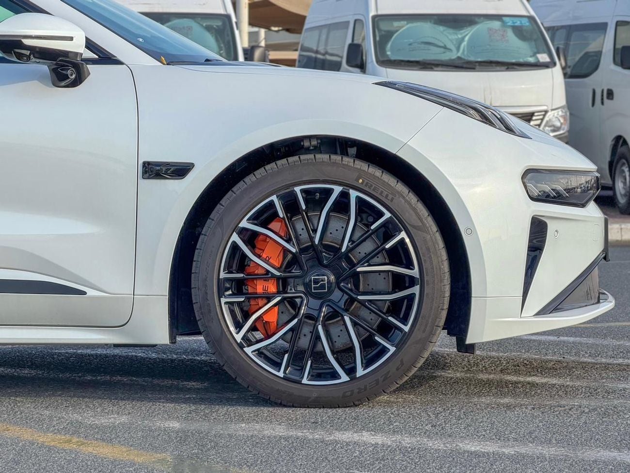 زيكر 001 Long Range AWD