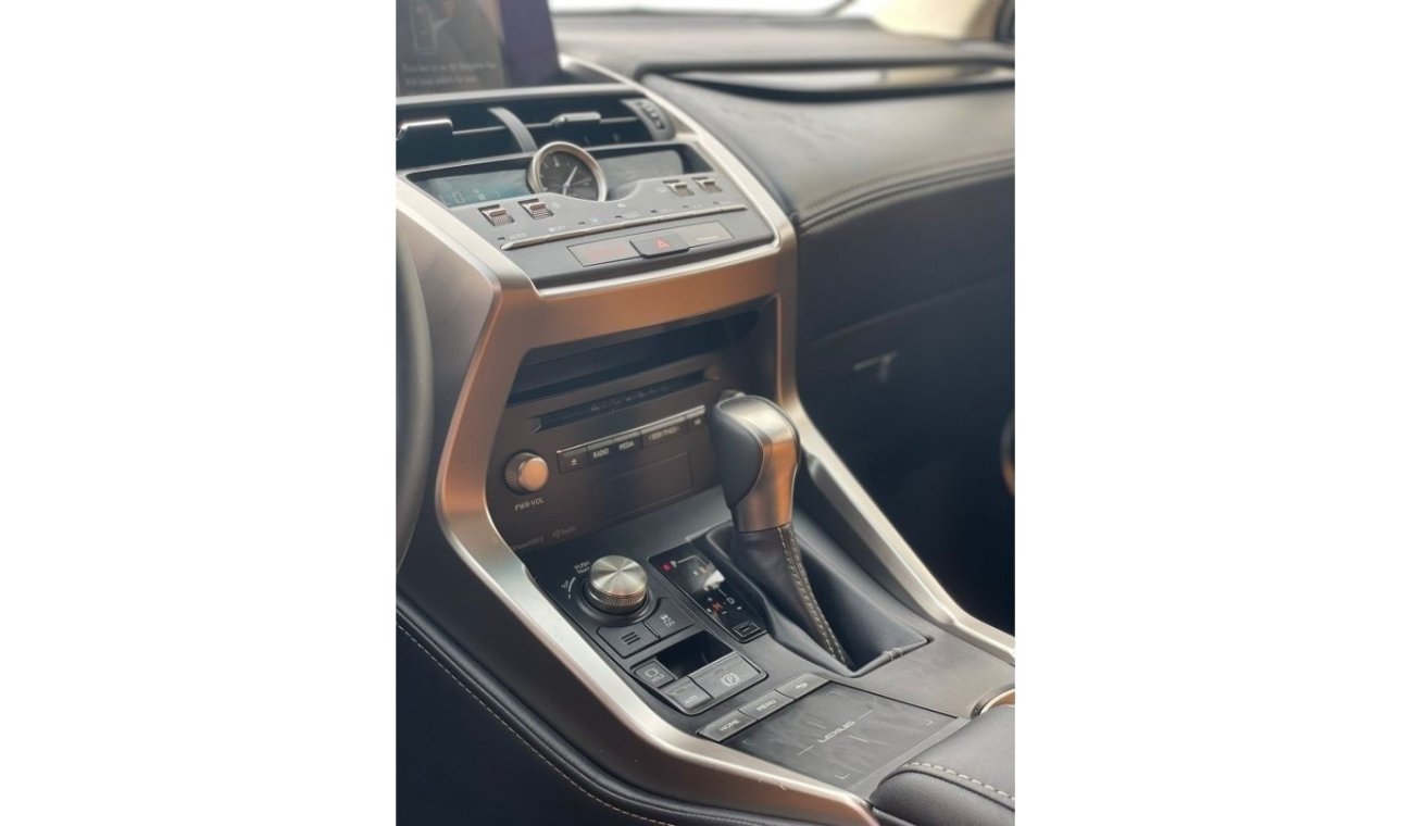 لكزس NX 300 *Ramadan Offer* LIMITED TIME OFFER ONLY 2021 Lexus NX300 2.0L V4 Only 348 Miles / In great Condition