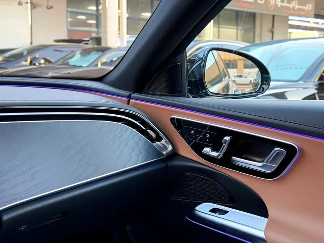 مرسيدس بنز E200 2.0L