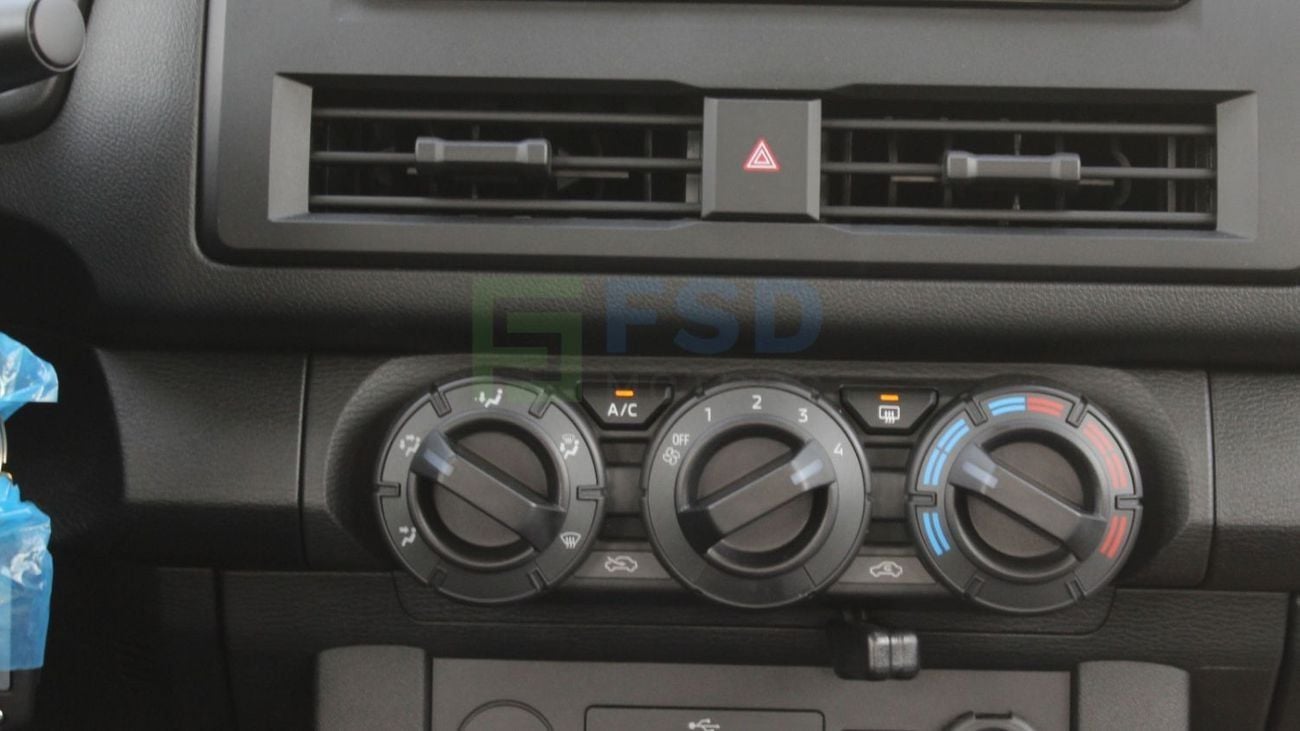 Mitsubishi L200 Mitsubishi L200 2.4L Petrol GLS DCAB 4WD 5MT Chrome Package MY-2025