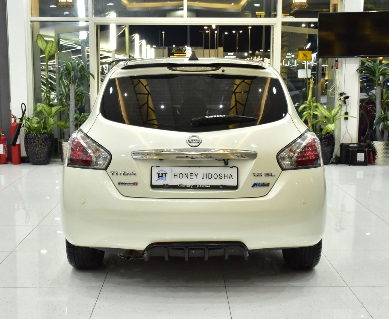 نيسان تيدا EXCELLENT DEAL for our Nissan Tiida SL 1.8L ( 2016 Model ) in White Color GCC Specs