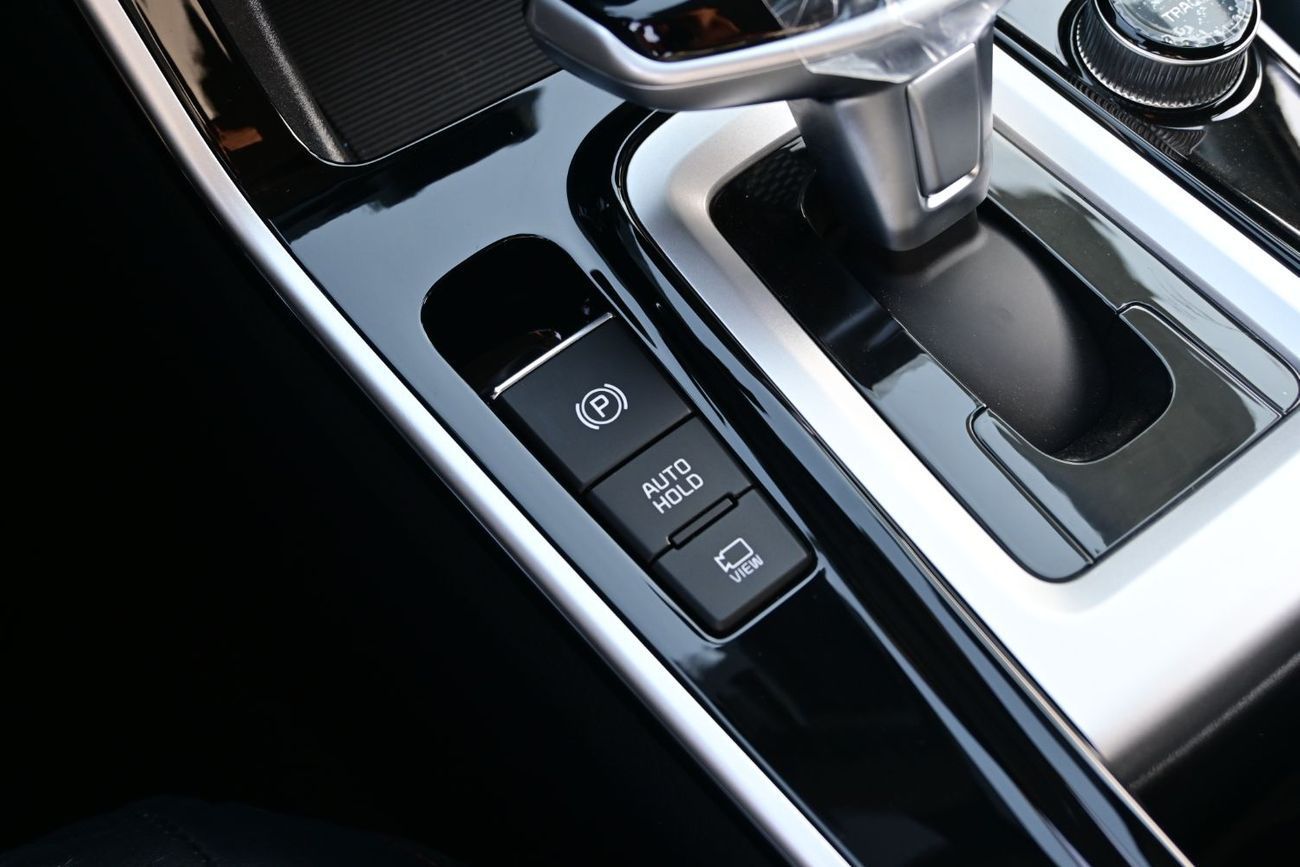 Kia Seltos Kia Seltos 1.5L Petrol, Color White, Model 2025