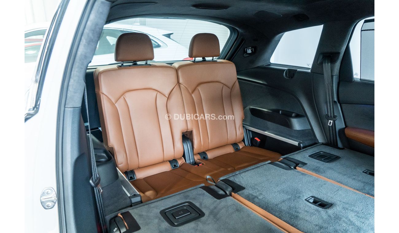 أودي Q7 2016 Audi Q7 Luxury 333hp / High Option / Full Audi Service History