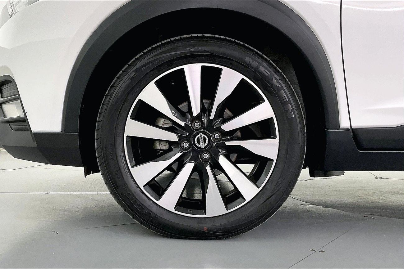 Nissan Kicks SV+NAV| 1 year free warranty | Exclusive Eid offer