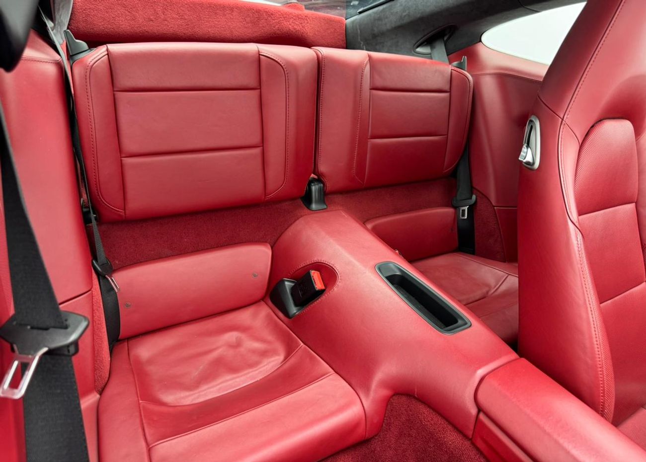 بورش 911 Turbo 3.8L (500 HP) Coupe 2015 Porsche 911 Turbo, Porsche Service History, Excellent Condition, GCC