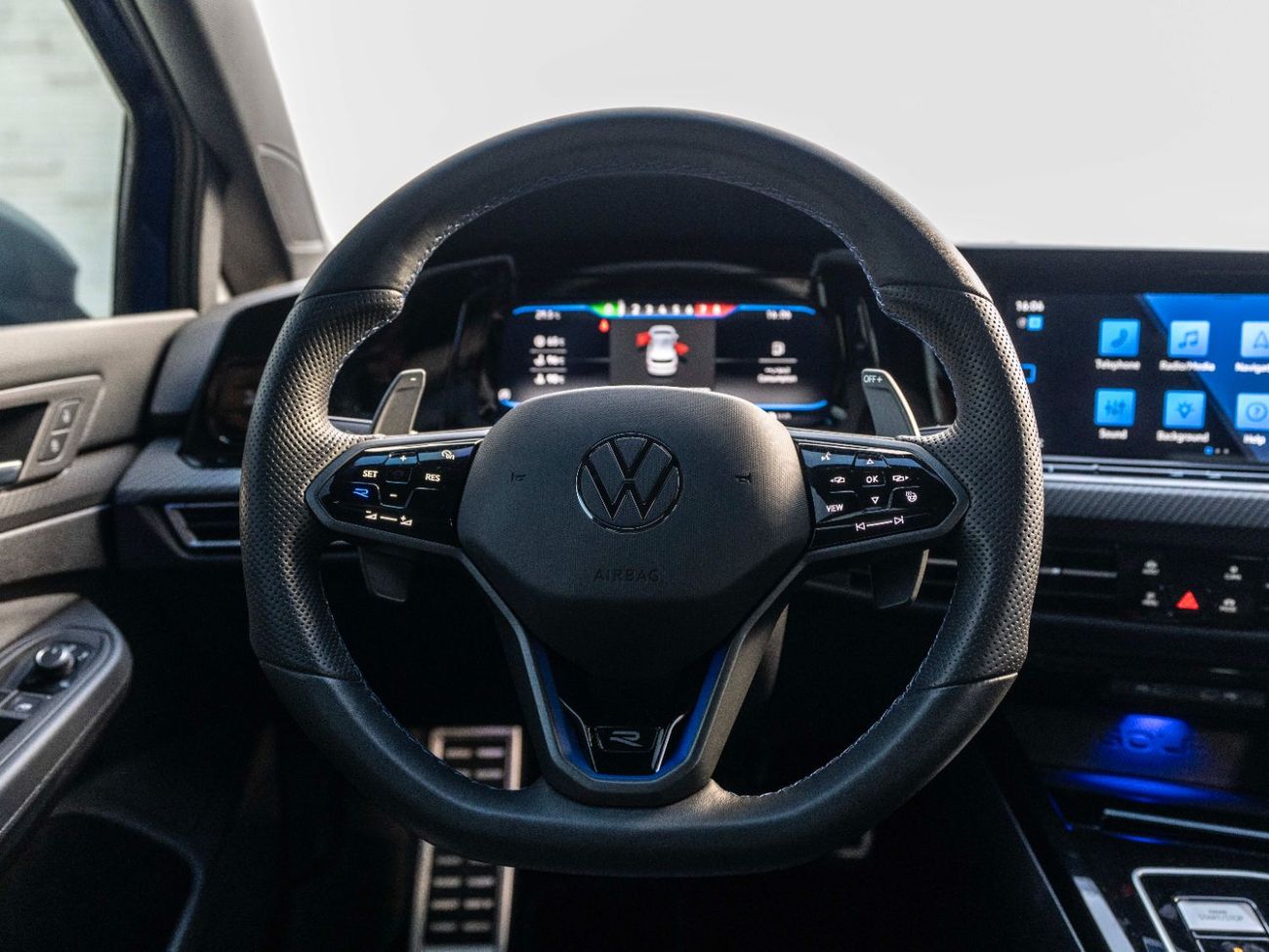 Volkswagen Golf R Base 2.0T