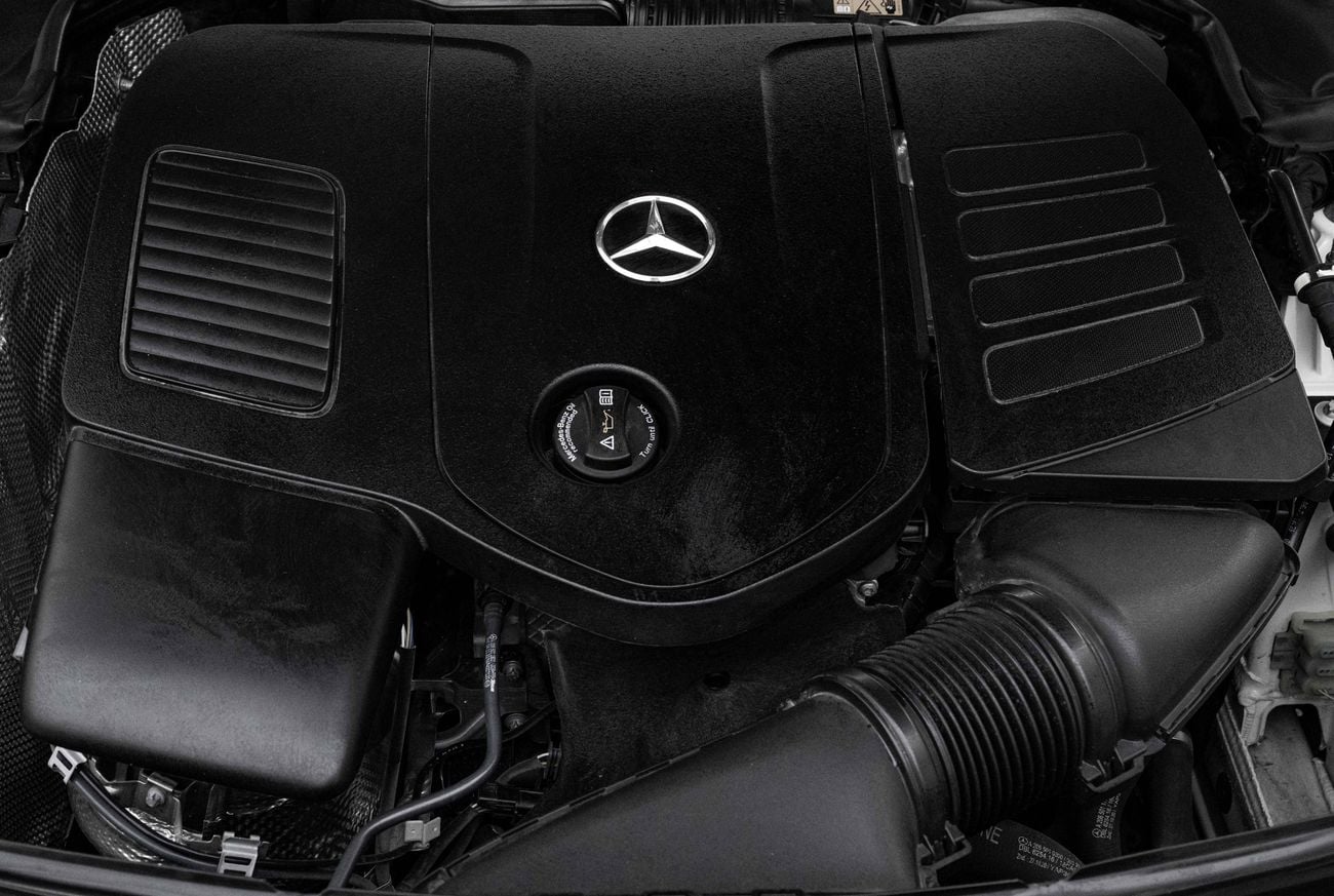 Mercedes Benz C300 C200 | 3,428 P.M | 0% Downpayment | Mercedes-Benz Warranty | Pristine Condition