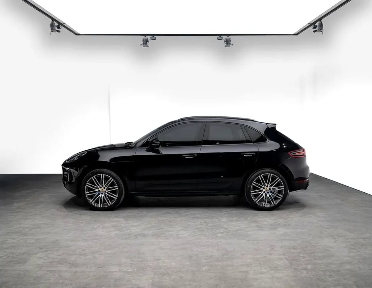 بورش ماكان Std 2.0L (252 HP)