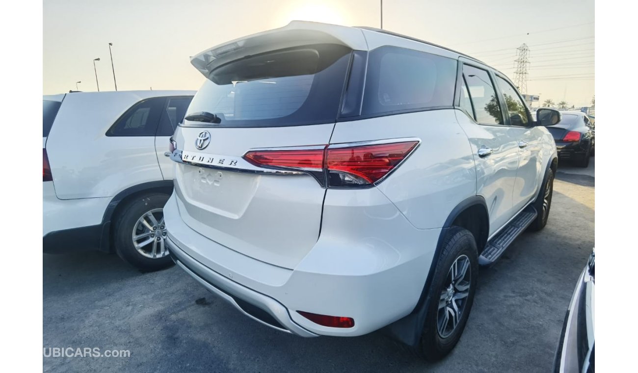 تويوتا فورتونر FORTUNER 2018