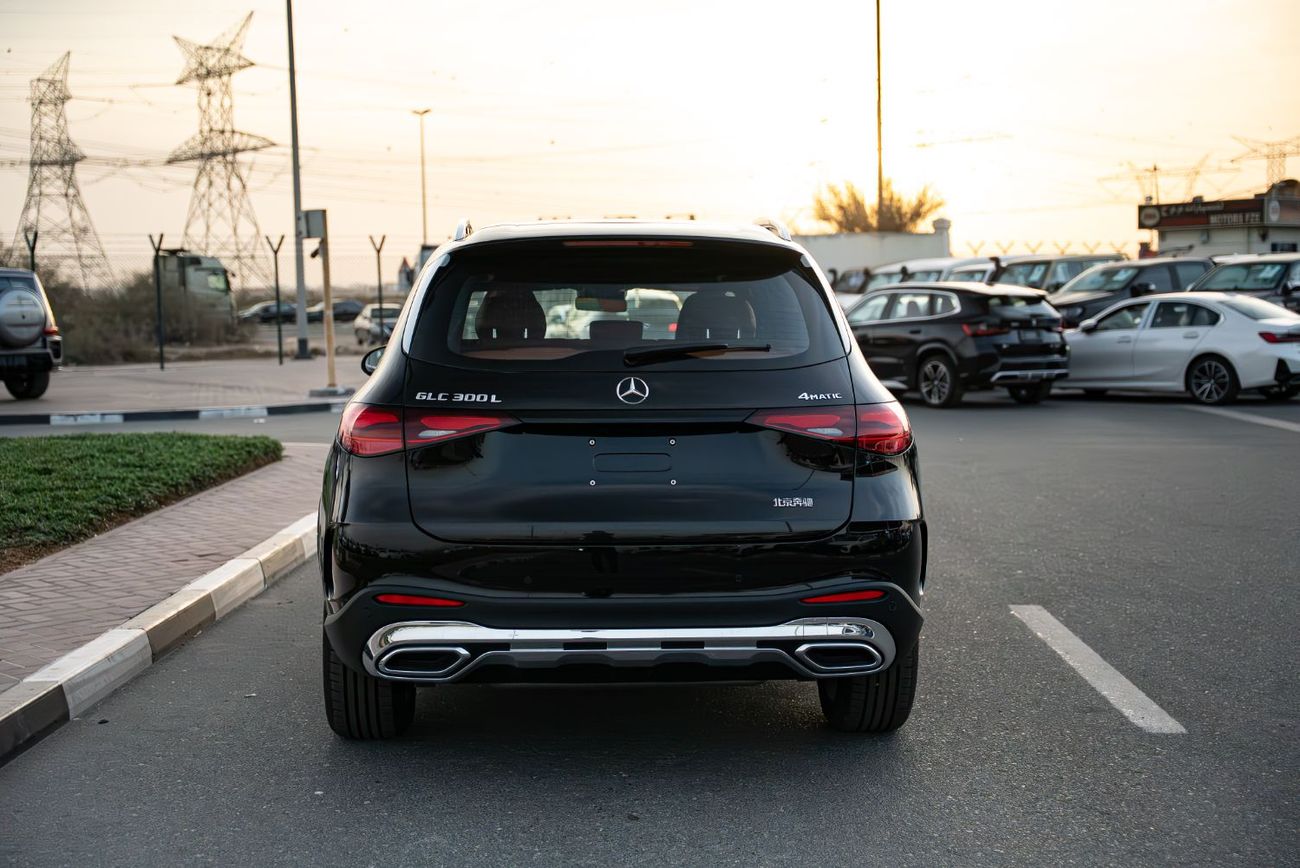 مرسيدس بنز GLC 300 Mercedes-Benz GLC 300 4Matic