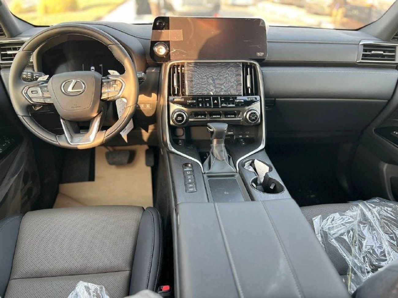 Lexus LX 600 OVER-TRAIL 3.5L PTR A/T // 2025 // FULL OPTION WITH OFF ROAD TYRE , RADAR , HEAD UP DISPLAY // SPECI