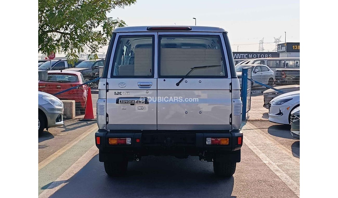 Toyota Land Cruiser 70 4.5L,V8,VDJ76,5DOOR,DIFF LOCK,WINCH,LEATHER SEATS,COOLER BOX,16'' AW,MT,NEW SHAPE,2024 ( FOR EXPORT)