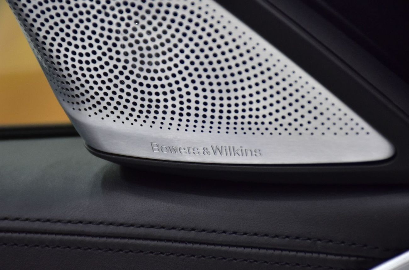 BMW 530i EXCELLENT DEAL for our BMW 530i M-Kit ( 2018 Model ) in Black Color GCC Specs