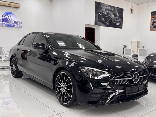 Mercedes-Benz E300 Premium + Mercedes-Benz E 300 - 2022 still under warranty from Gargash