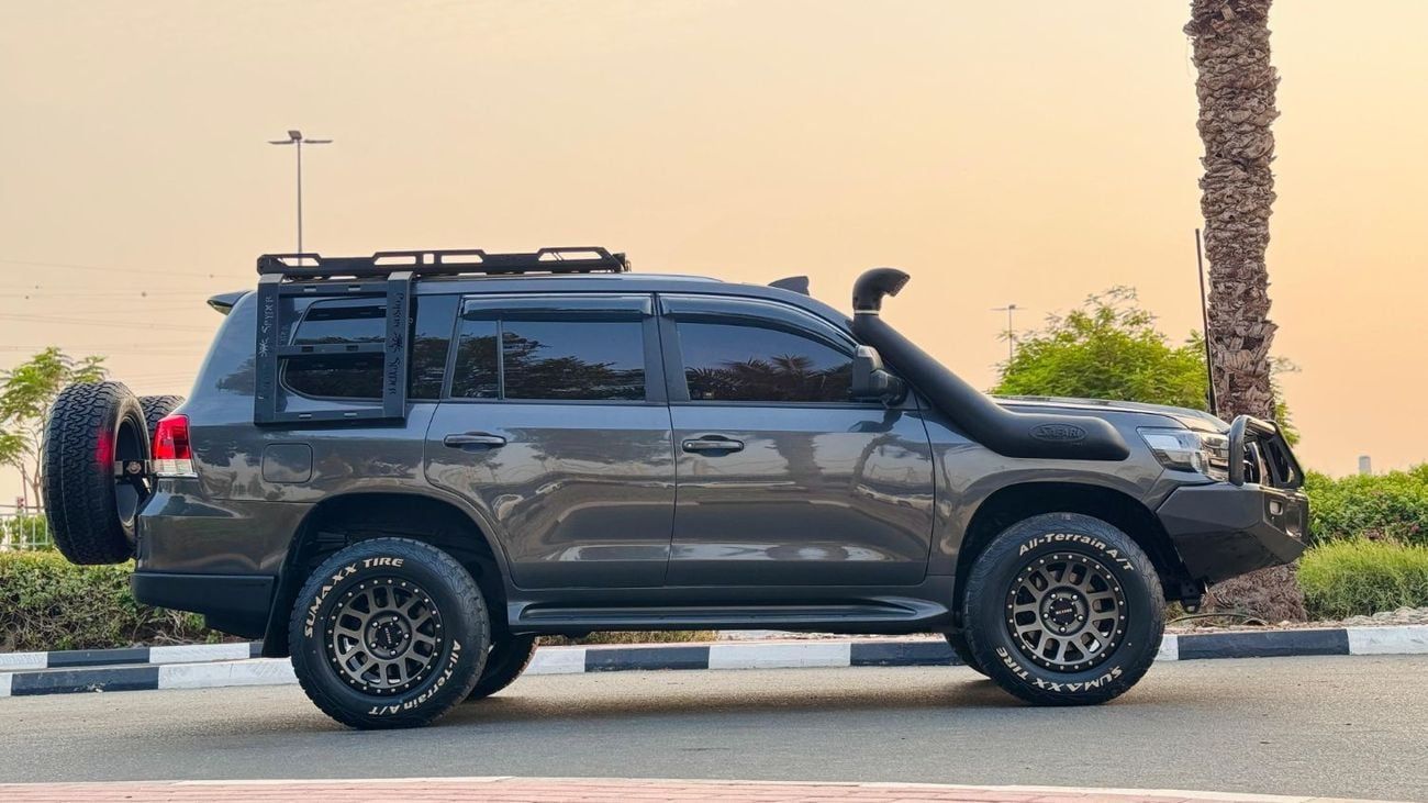 تويوتا لاند كروزر HEAVY OFF-ROAD MODIFIED | AUTOMATIC TRANSMISSION | 4.5L DIESEL ENGINE | 4WD | ROOF TENT & AWNING