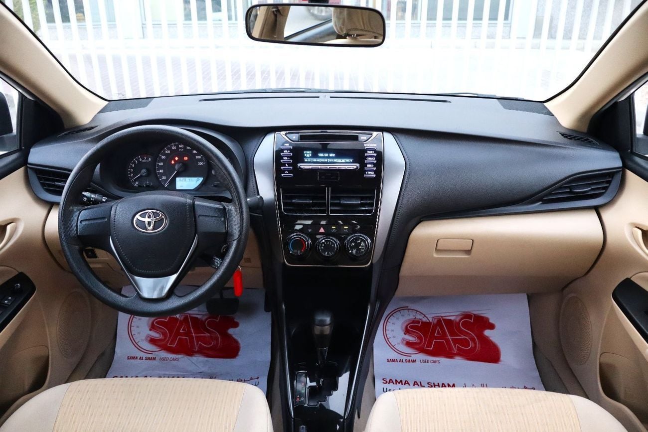 Toyota Yaris 1.5L E