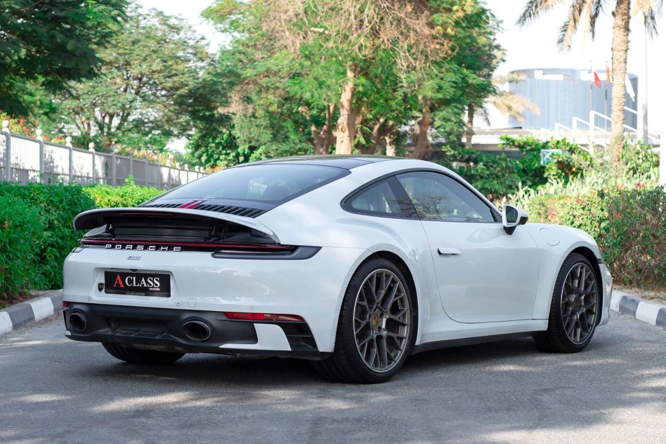 Porsche 911 Carrera 3.0L (444 HP) Coupe