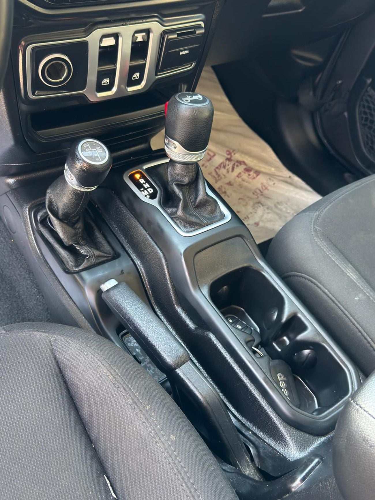 Jeep Wrangler SPORT