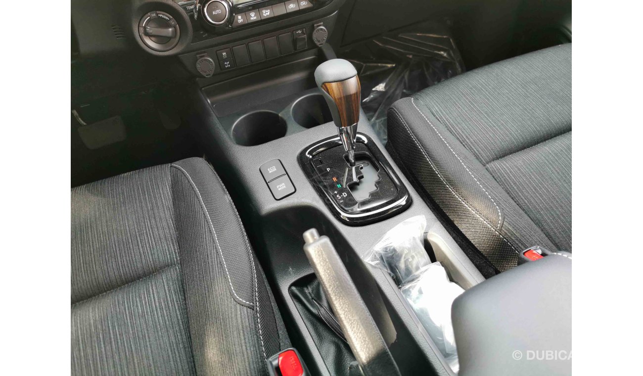 تويوتا هيلوكس 4.0L V6 Petrol, Auto Gear Box, Rear A/C (CODE # THAD08)