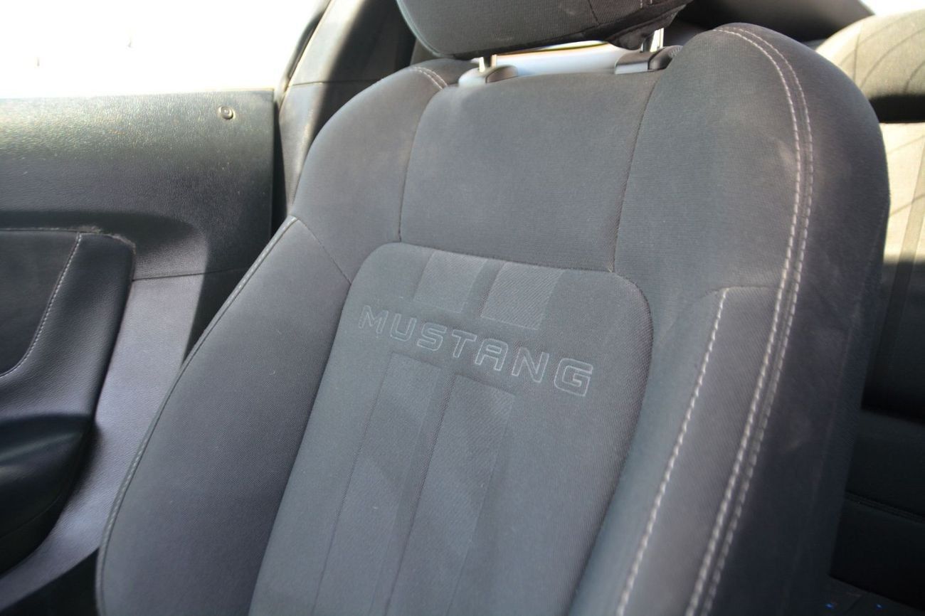 Ford Mustang EcoBoost Premium 2.3L Coupe A/T 2024-NEW LOOK-IN GOOD CONDITION--READY TO DRIVE **