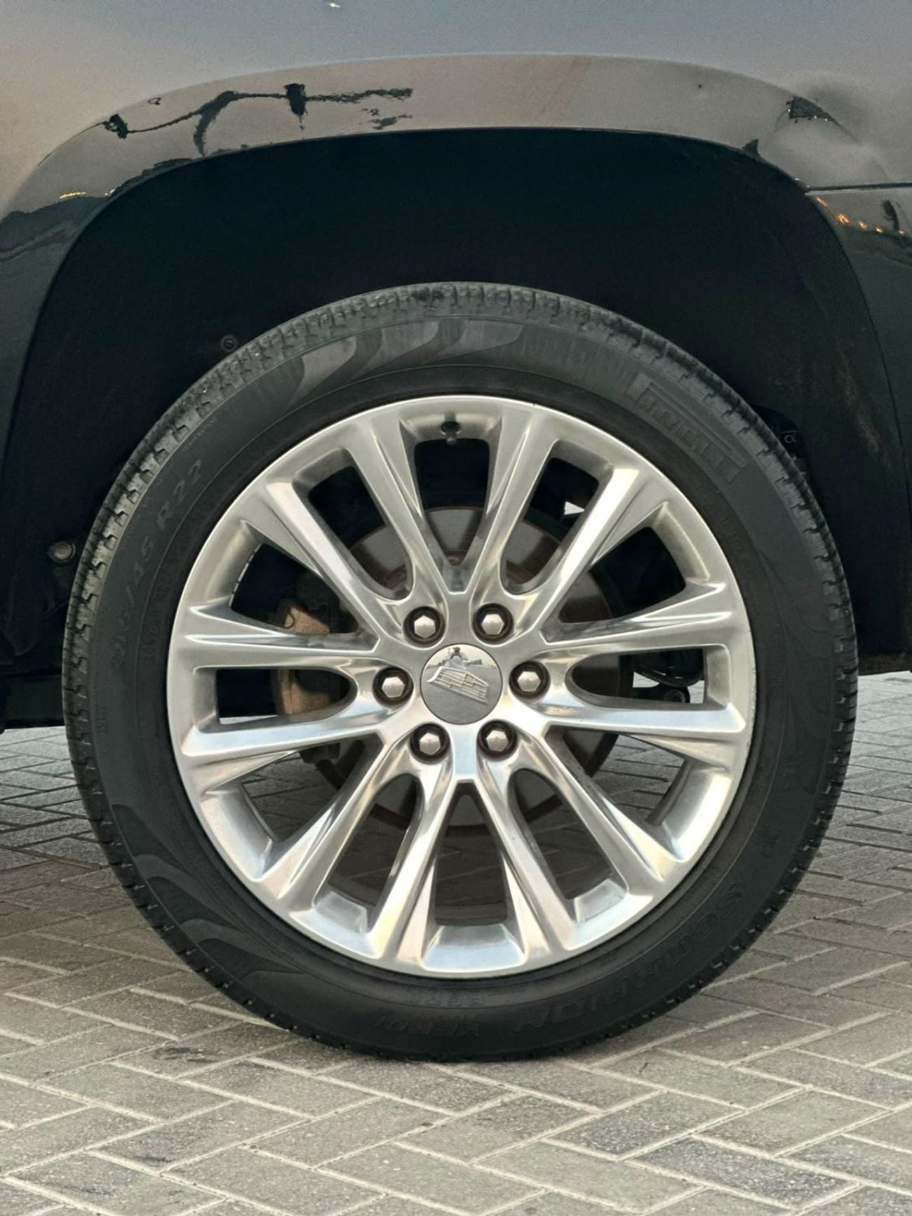 Cadillac Escalade Iq