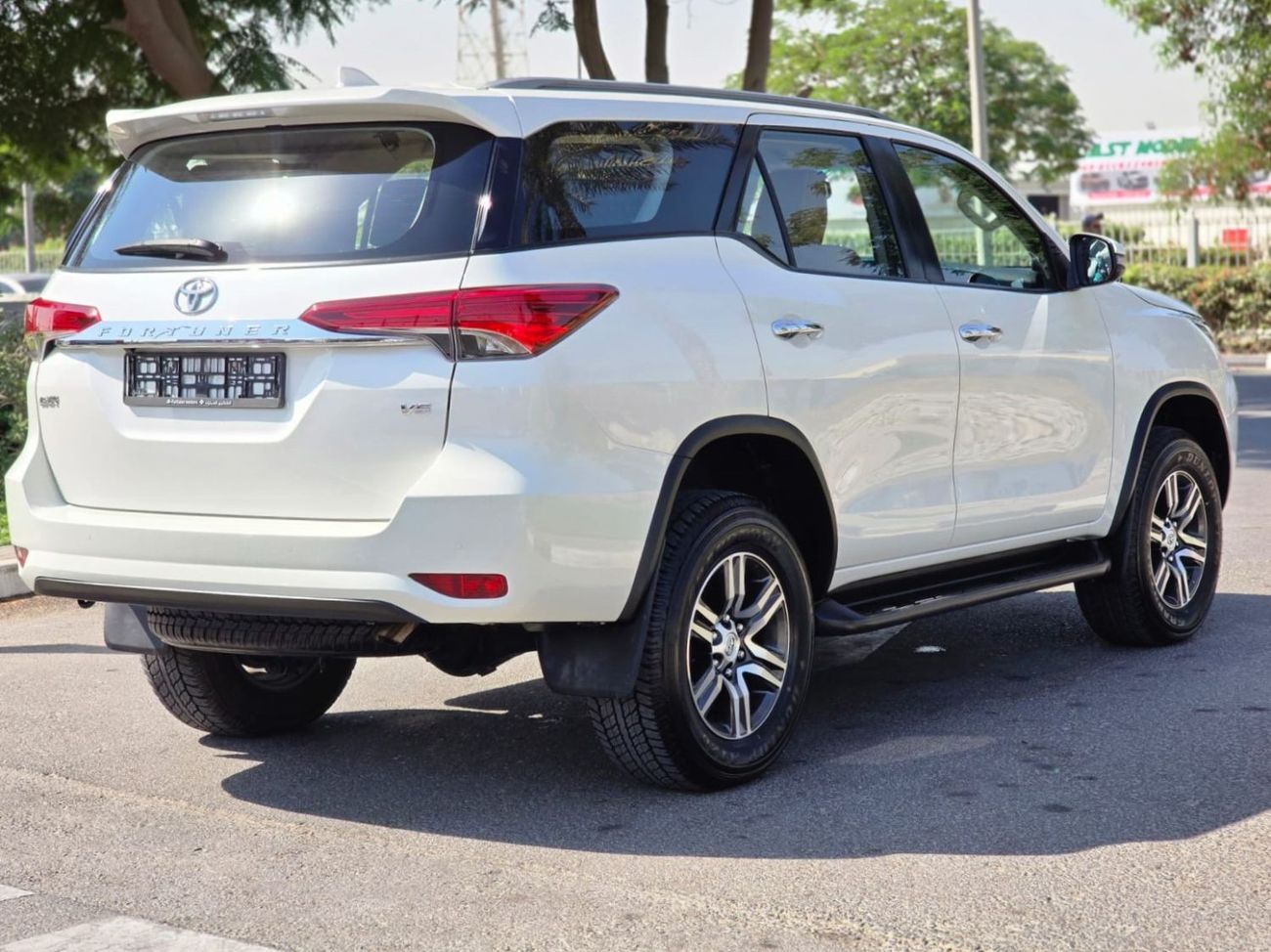 تويوتا فورتونر GXR 4.0L (278 HP)