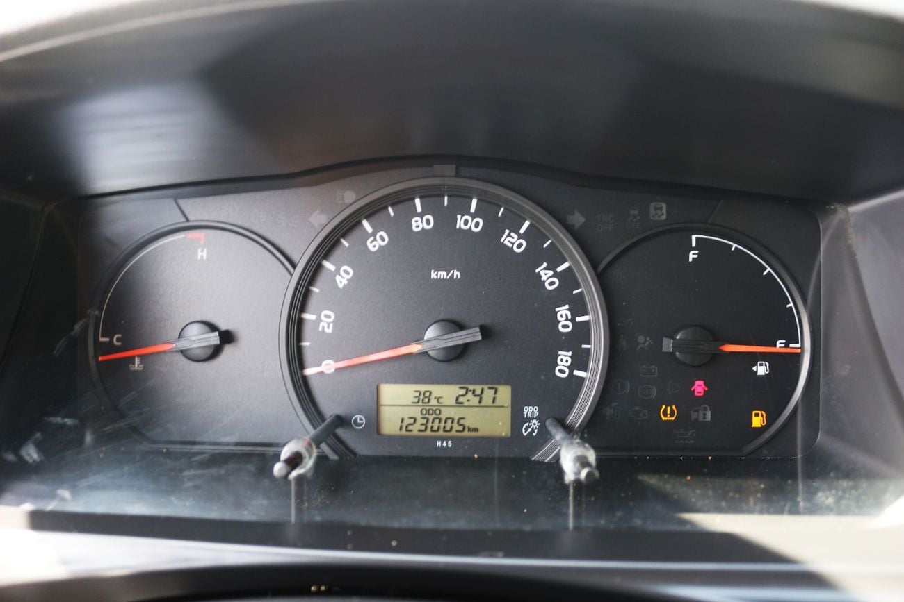 تويوتا هاياس GL -Standard Roof  Panal Van 2.7L