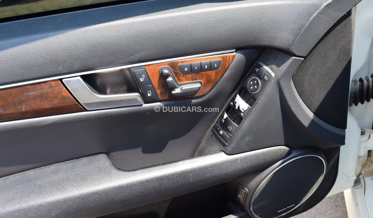 Mercedes-Benz C 300 4 Matic