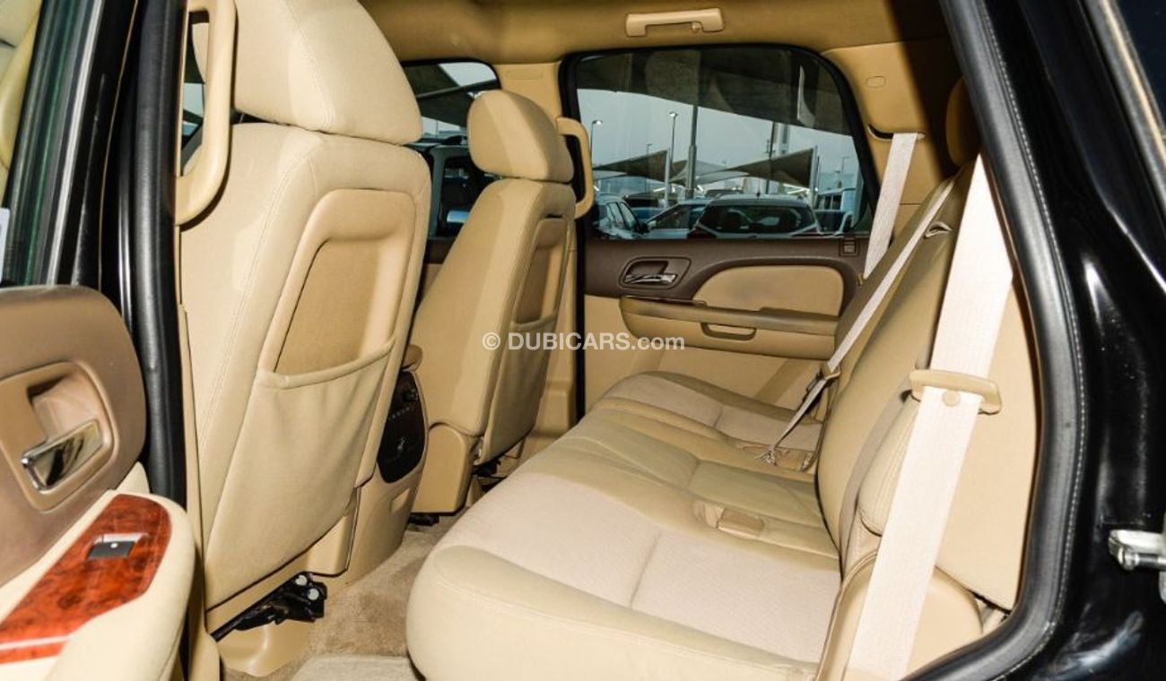 شيفروليه تاهو خليجي موديل 2011 رقم 2 مثبت سرعة تحكم شاشه كاميرا خلفيه جناح خلفي بحالة ممتازة لاتحتاج لأي مصاريف