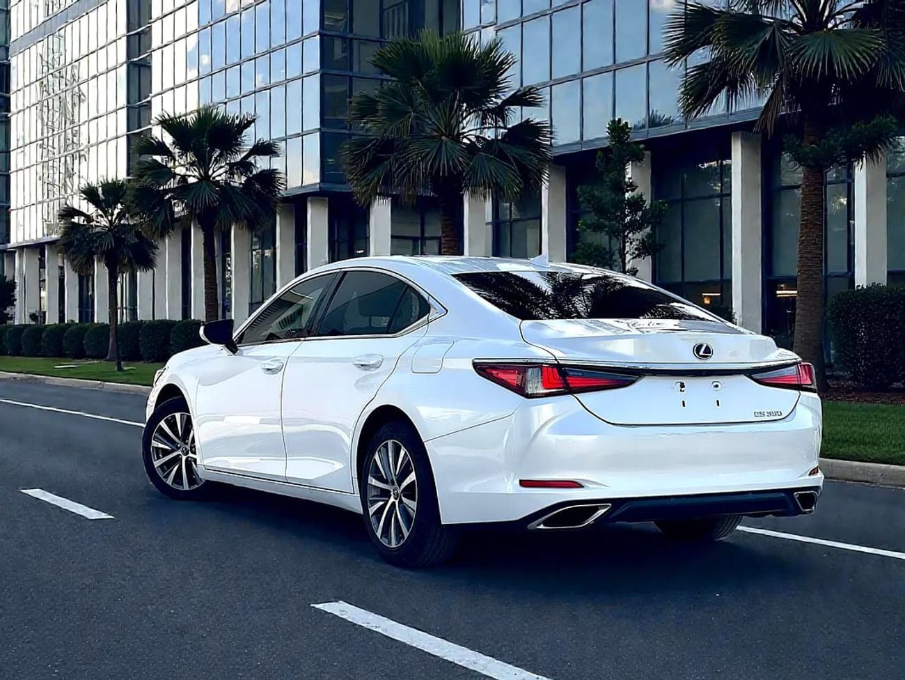 Lexus ES350 1,150 P.M | | ES-350 | 3.5L V6 | | FREE ACCIDENT | ORIGINAL PAINT | 0% DOWNPAYMENT