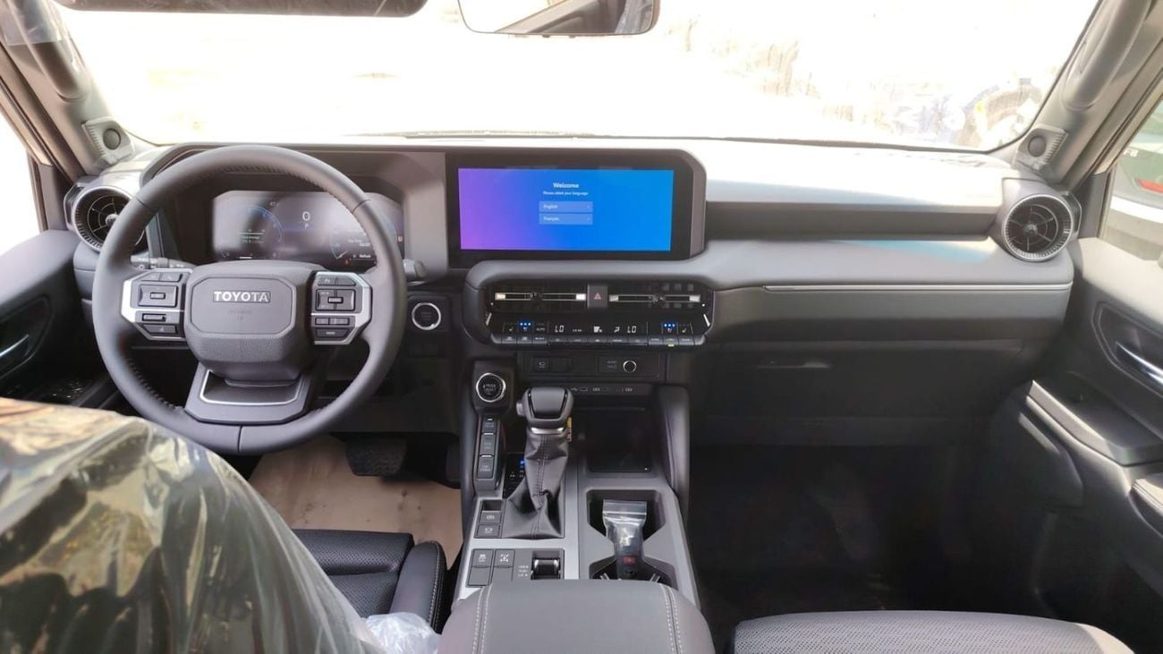 Toyota Prado TOYOTA PRADO PREMIUM 2.4L PETROL