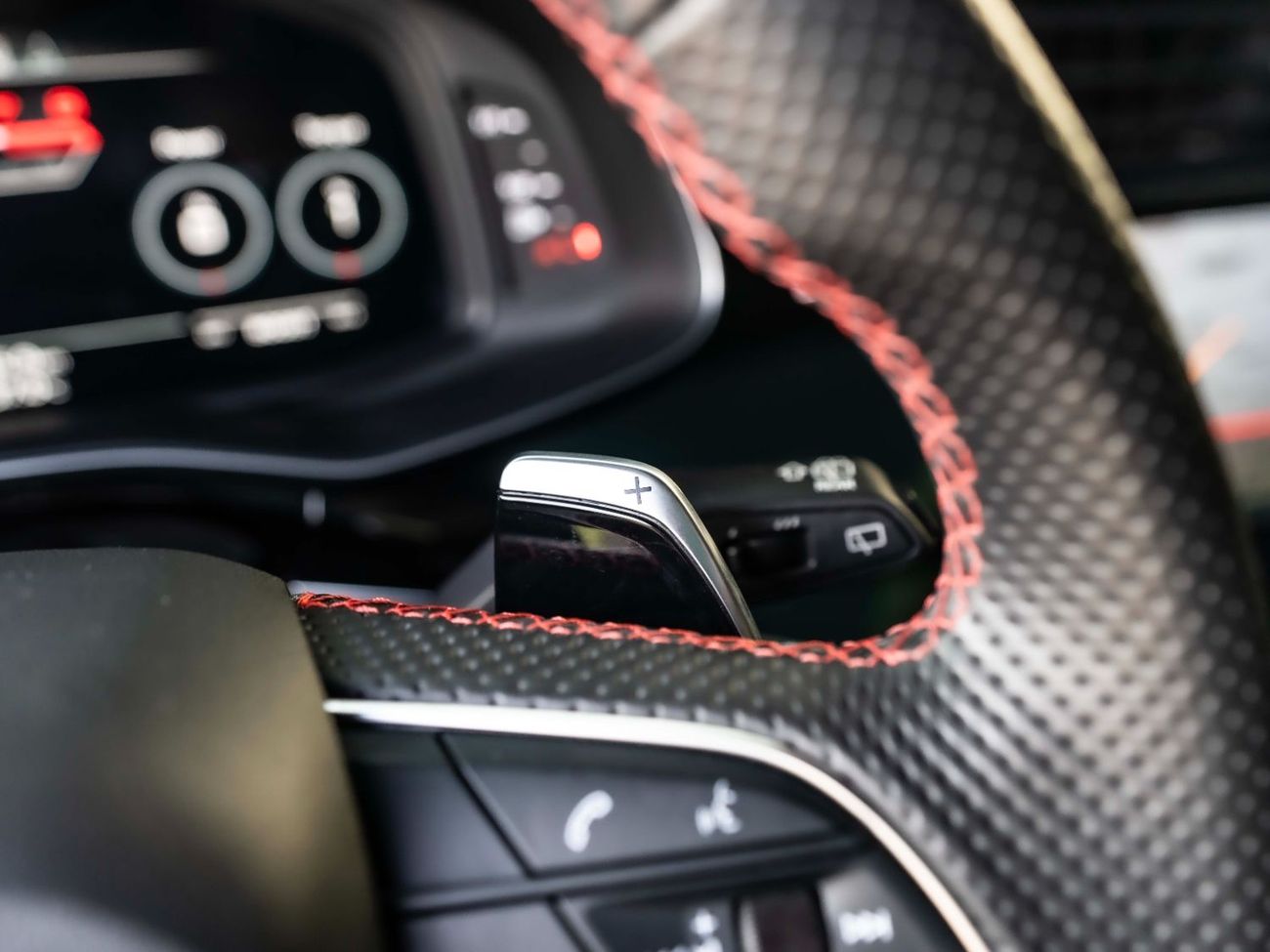 Audi RS Q8 TFSI quattro 4.0L