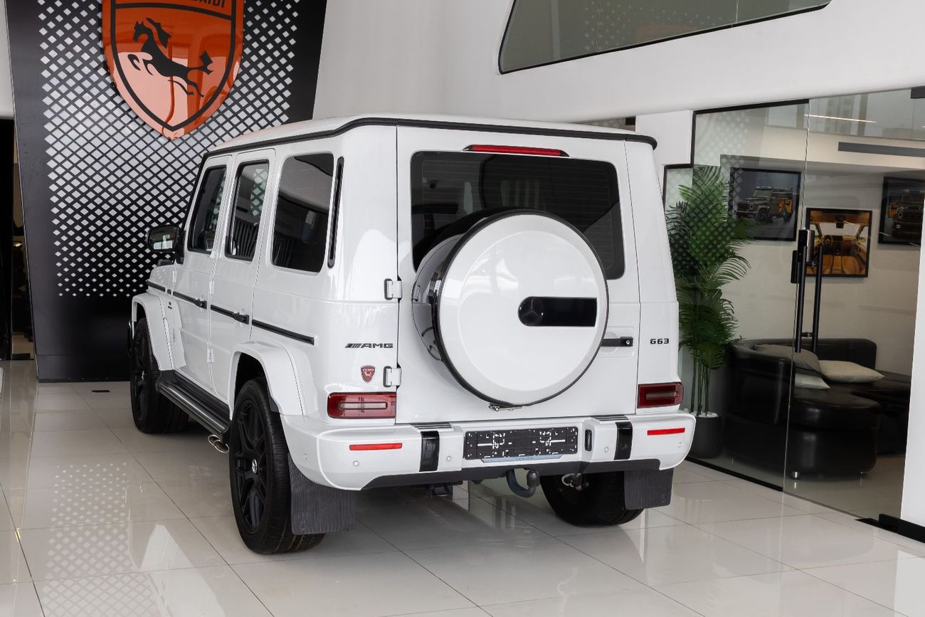 مرسيدس بنز G 63 AMG Mercedes G63-Carbon Fiber-Fully Loaded-Rear Entertainment Screens 2024-2 Years Gargash Auto Warranty
