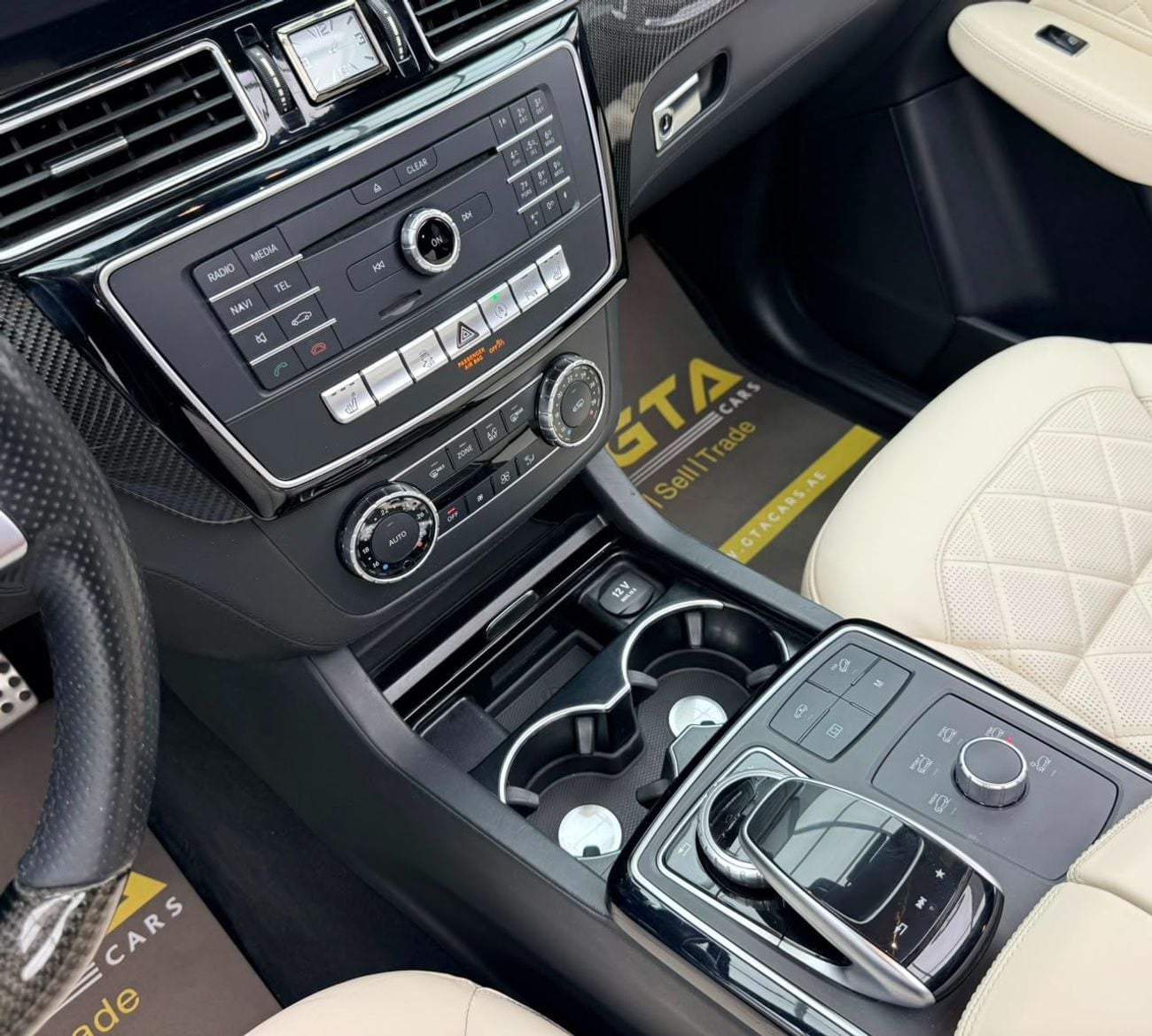 مرسيدس بنز GLE 43 AMG STD 2017 Mercedes Benz GLE43 AMG 4MATIC Coupe, Carbon Fiber Interior, Fully Loaded, Excellent Condition